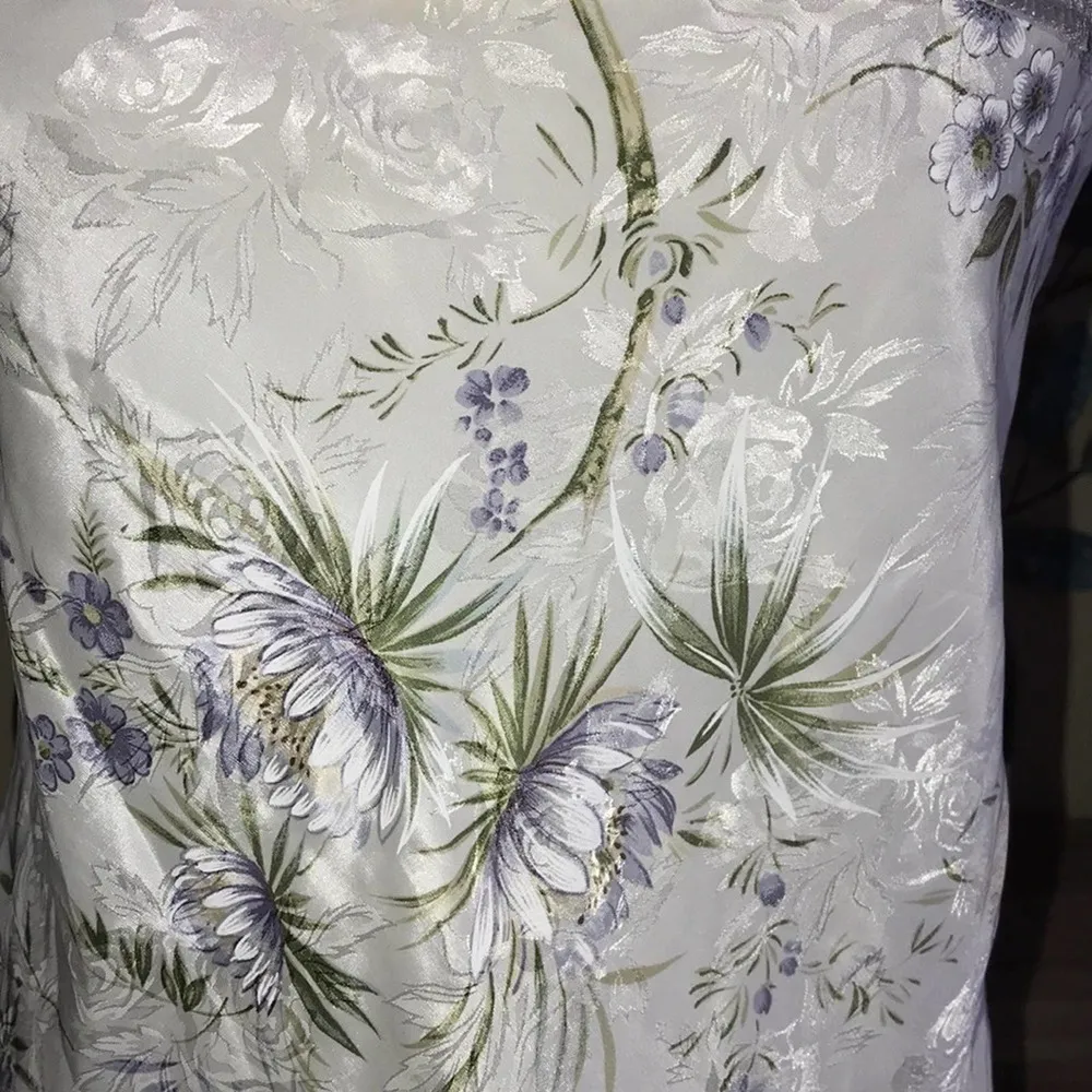 INTIMO AMORE LINGERIE WHITE WITH MULTICOLOR FLORAL DESIGN NEGLIGEE SMALL - Image 3