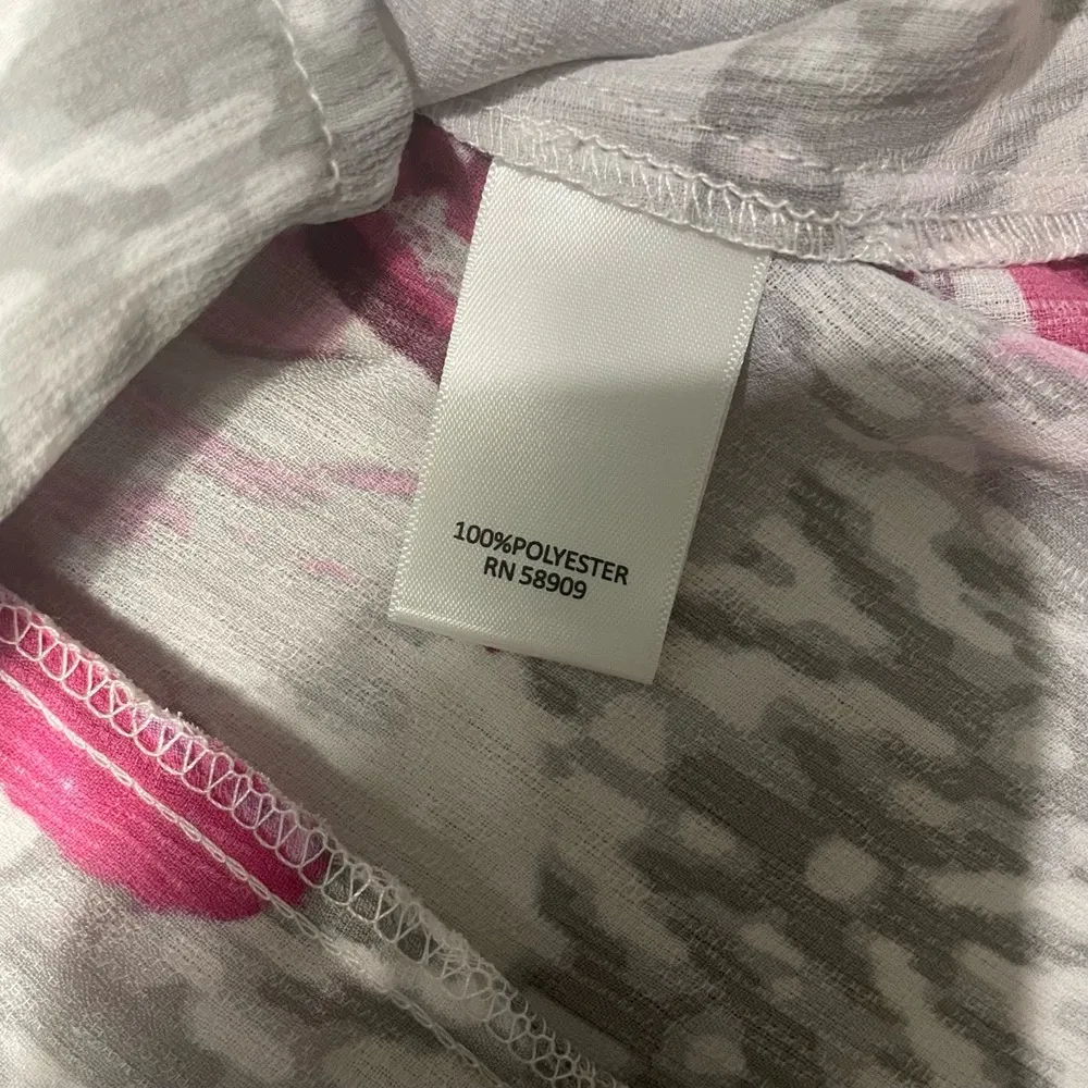 Allison Daley NWT  Blouse Size Petite Medium Grey Floral Ruffled‎ Button Up - Image 6