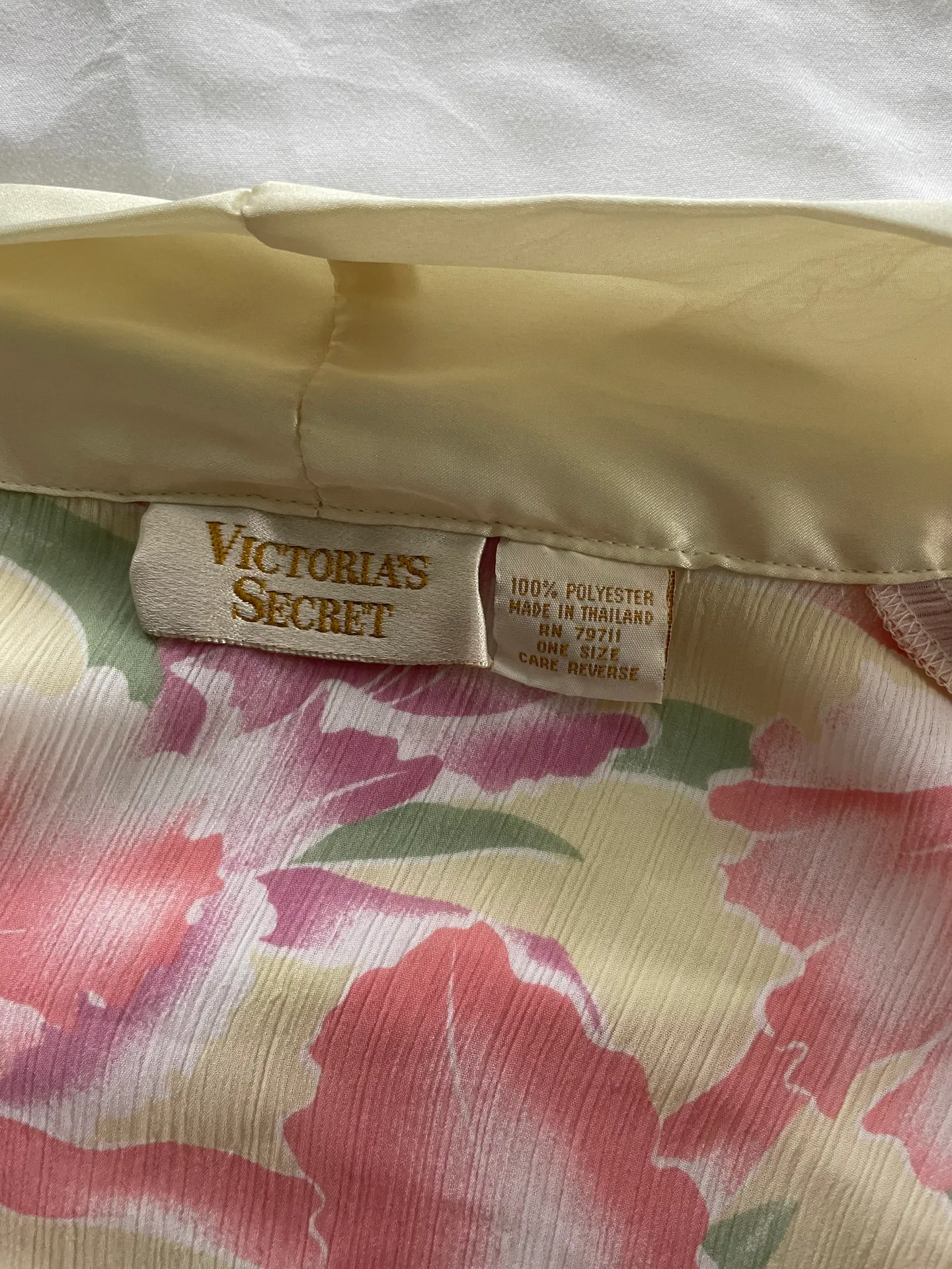 Victoria's Secret Vintage  Robe - Image 2