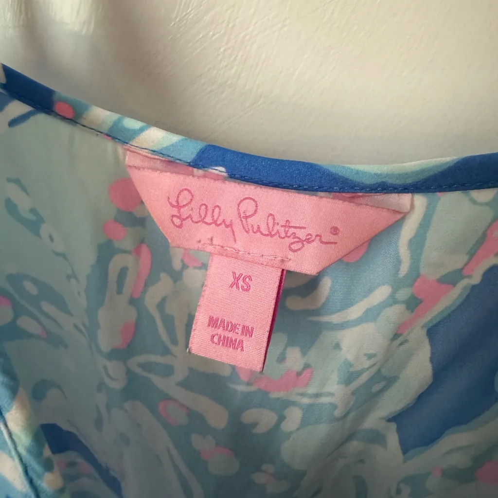 Lilly Pulitzer Deanna tank top Blue and Pink Patterned romper - Image 4