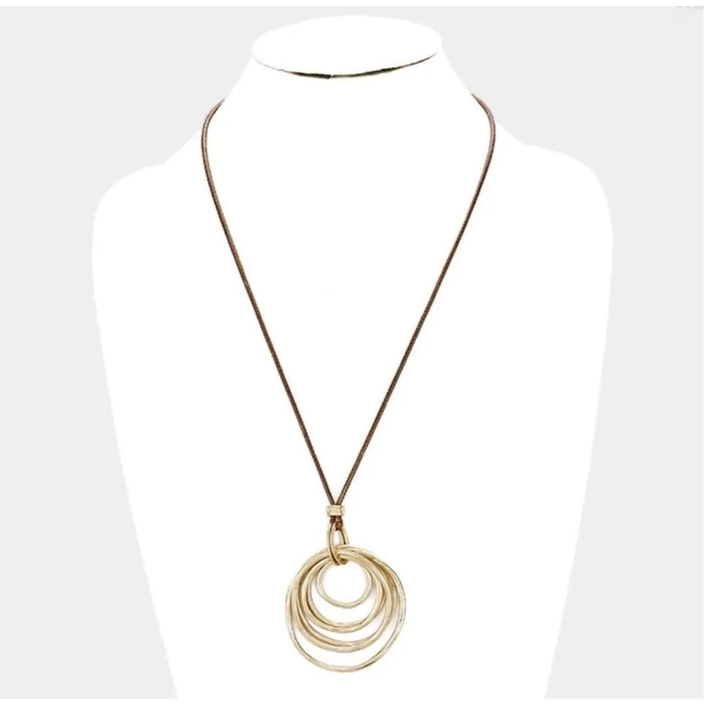 New Womens Owls Nest Jewelry Boutique Gold Hammered Hoop Necklace - Image 2