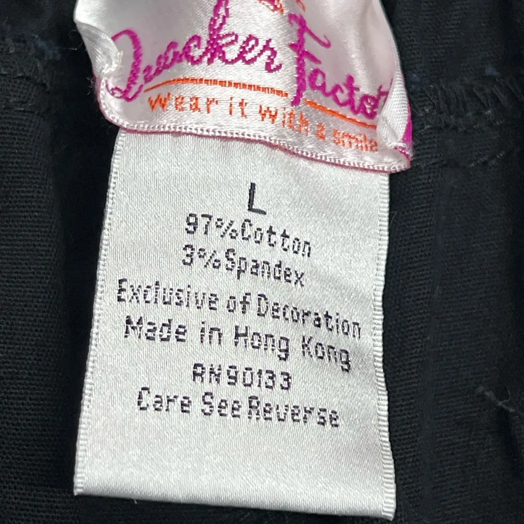 Quacker Factory L black capris scalloped hem embellished flower cut dreamjeannes Size L - Image 2