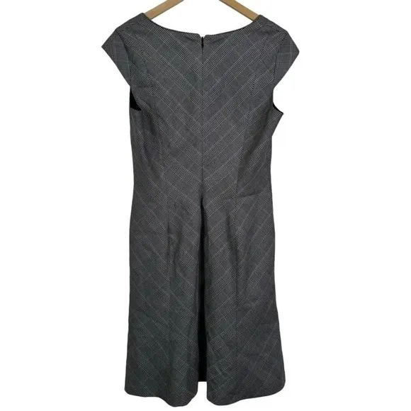 White House Black‎ Market Black and Cabernet Plaid A-Line Dress 12 NWOT - Image 3