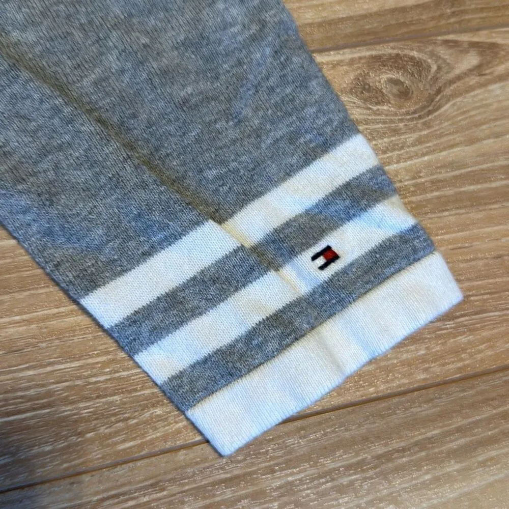 Tommy Hilfiger women’s 100% cotton v neck gray sweater size large women’s - Image 3