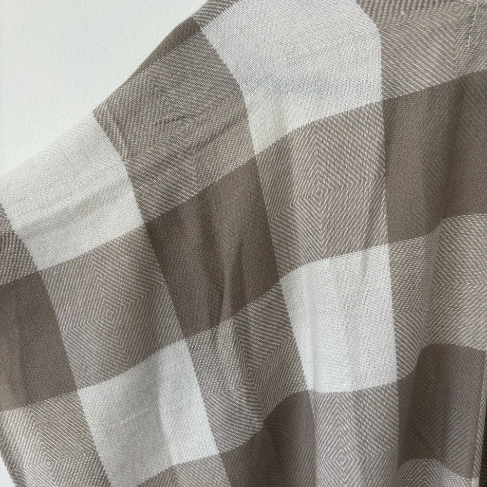 Buffalo Check Plaid Square Print Poncho Wrap Sweater Frayed Oversized Cozy Warm Brown Size undefined - Image 6