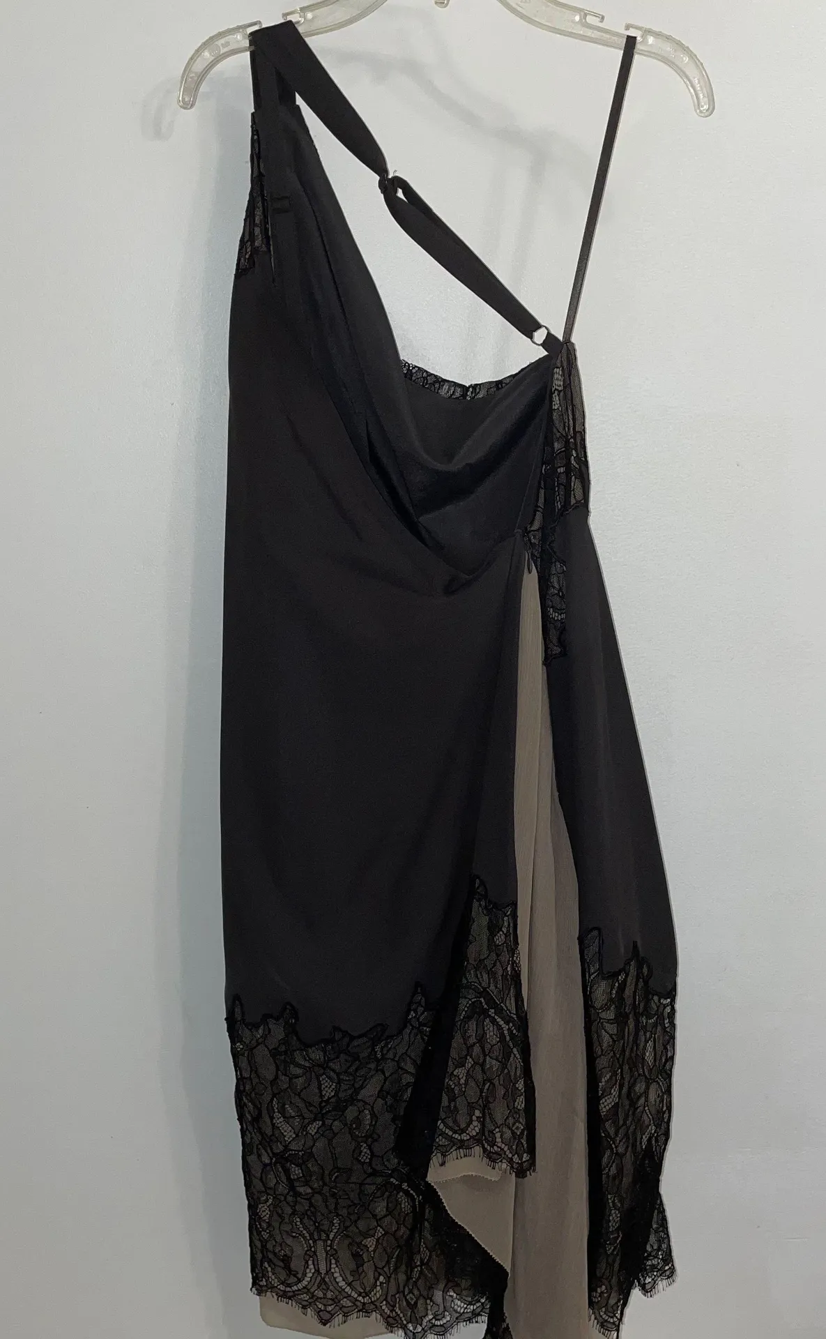 NWT BCBGMAXAZARIA Runway One Shoulder Lace Dress 2 - Image 4