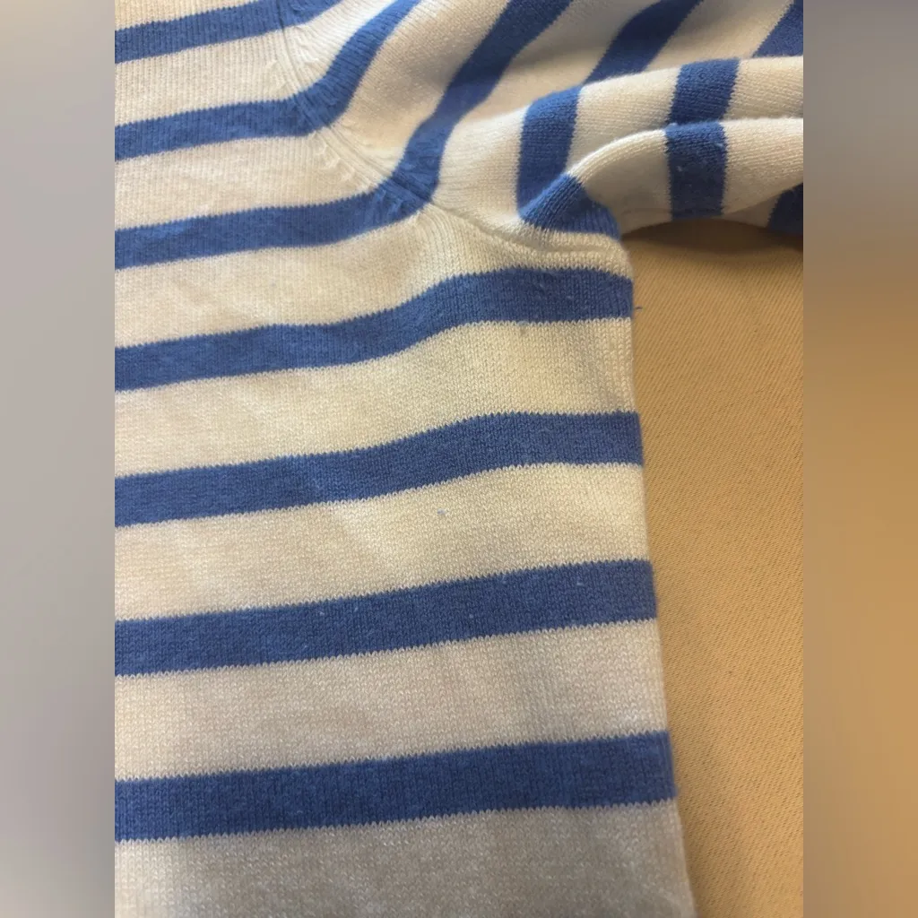 J Mclaughlin Crewneck Sweater Womens Medium Cream & Blue Stripe Long Sleeve - Image 15