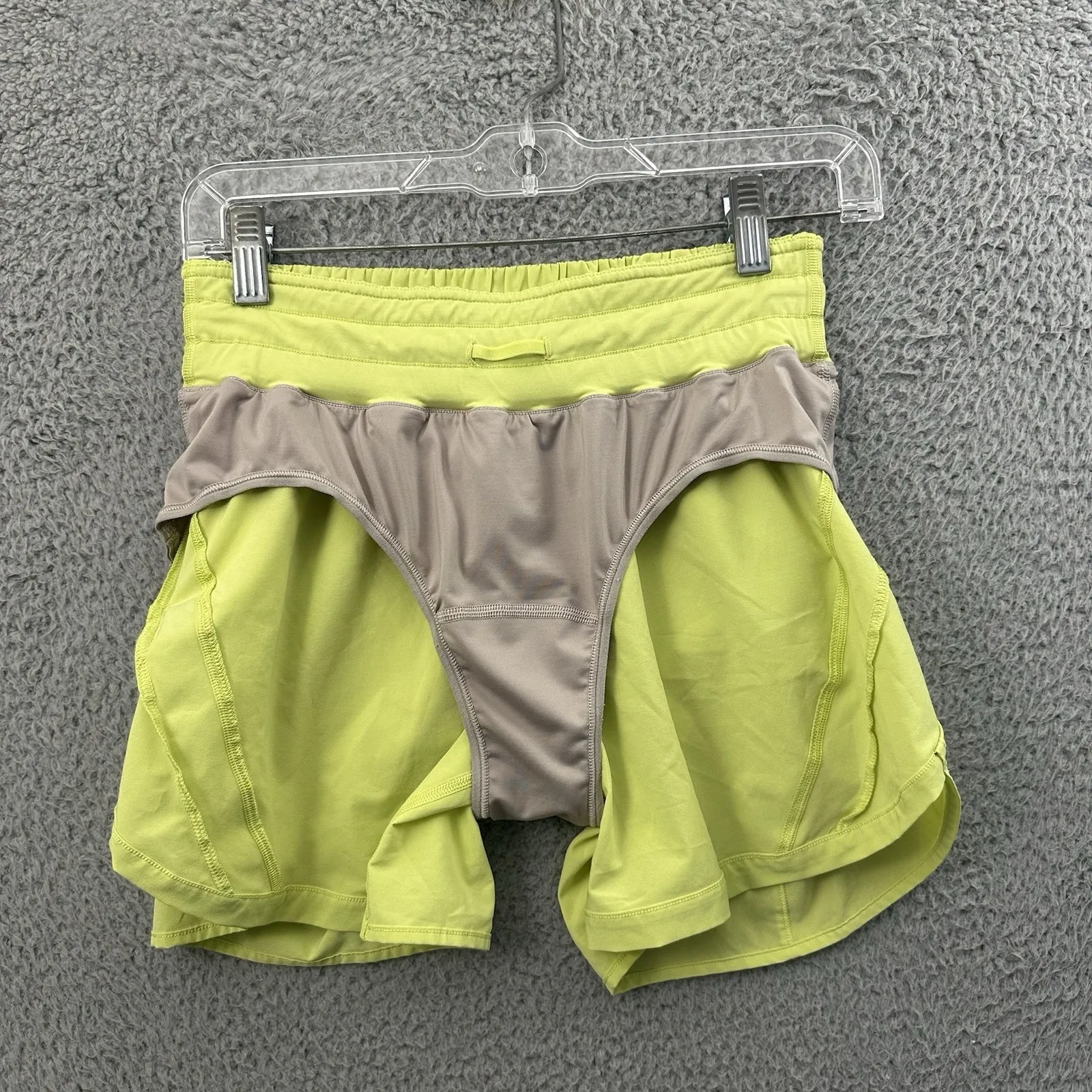Lululemon Track That Shorts 5" Yellow Lemon Vibe Athletic‎ Running Women's 6 - Image 3