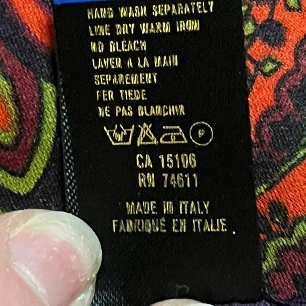 Cinzia Fiori Purple Polyester Square Scarf with Fruit Motif - Image 10