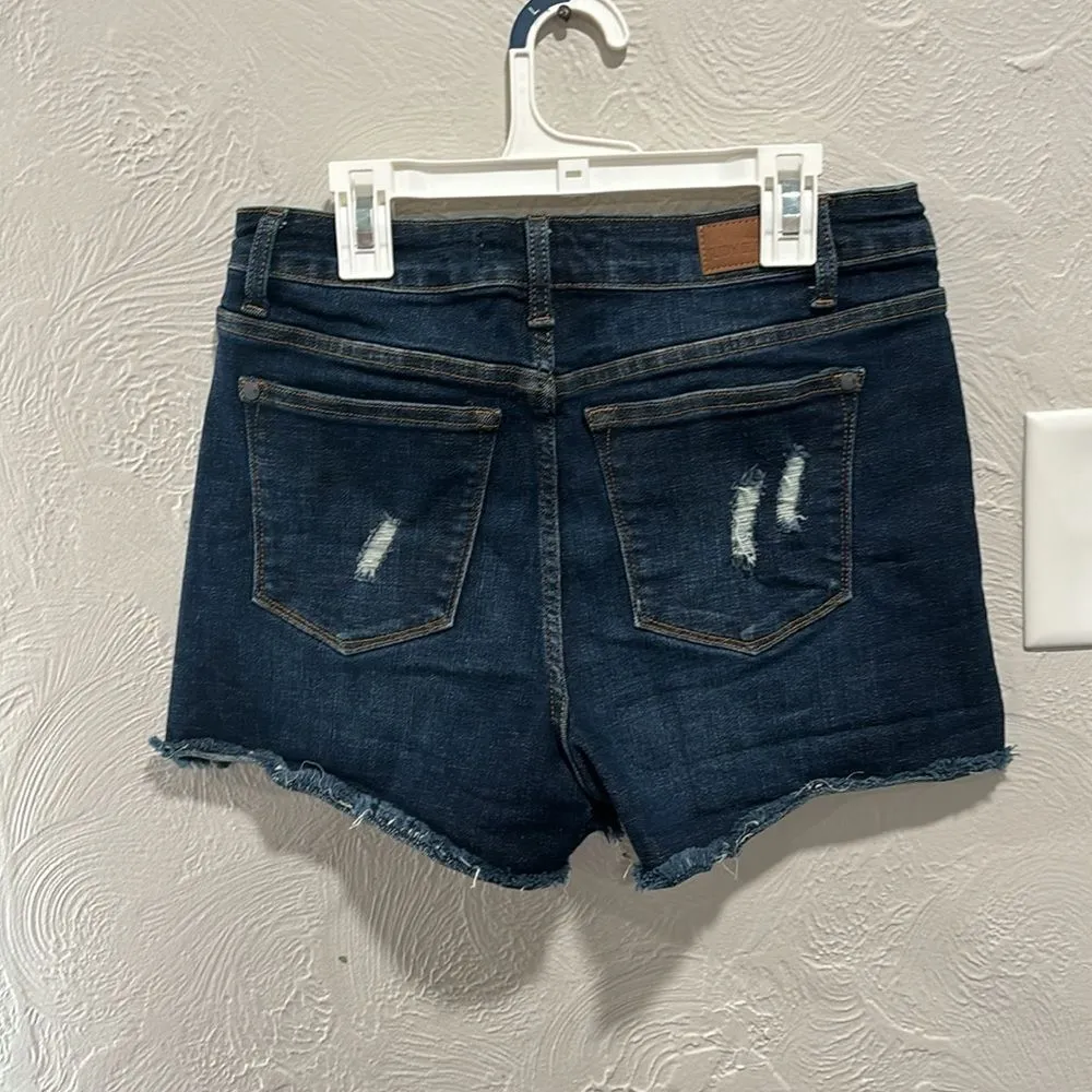 Judy Blue Camo Patch Dark Wash Denim Shorts Size Medium - Image 4