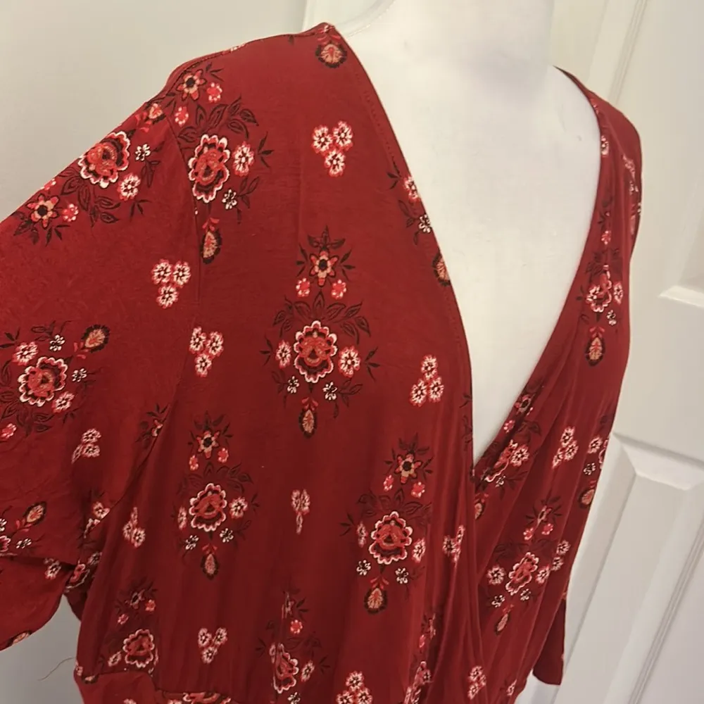 Torrid  Red Floral Jersey Wrap Dress - Image 7