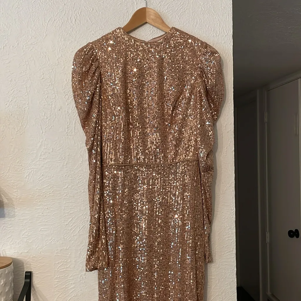 NWT Mac Duggal Rose Gold Sequin Long Sleeve Dress Size 4 - Image 4