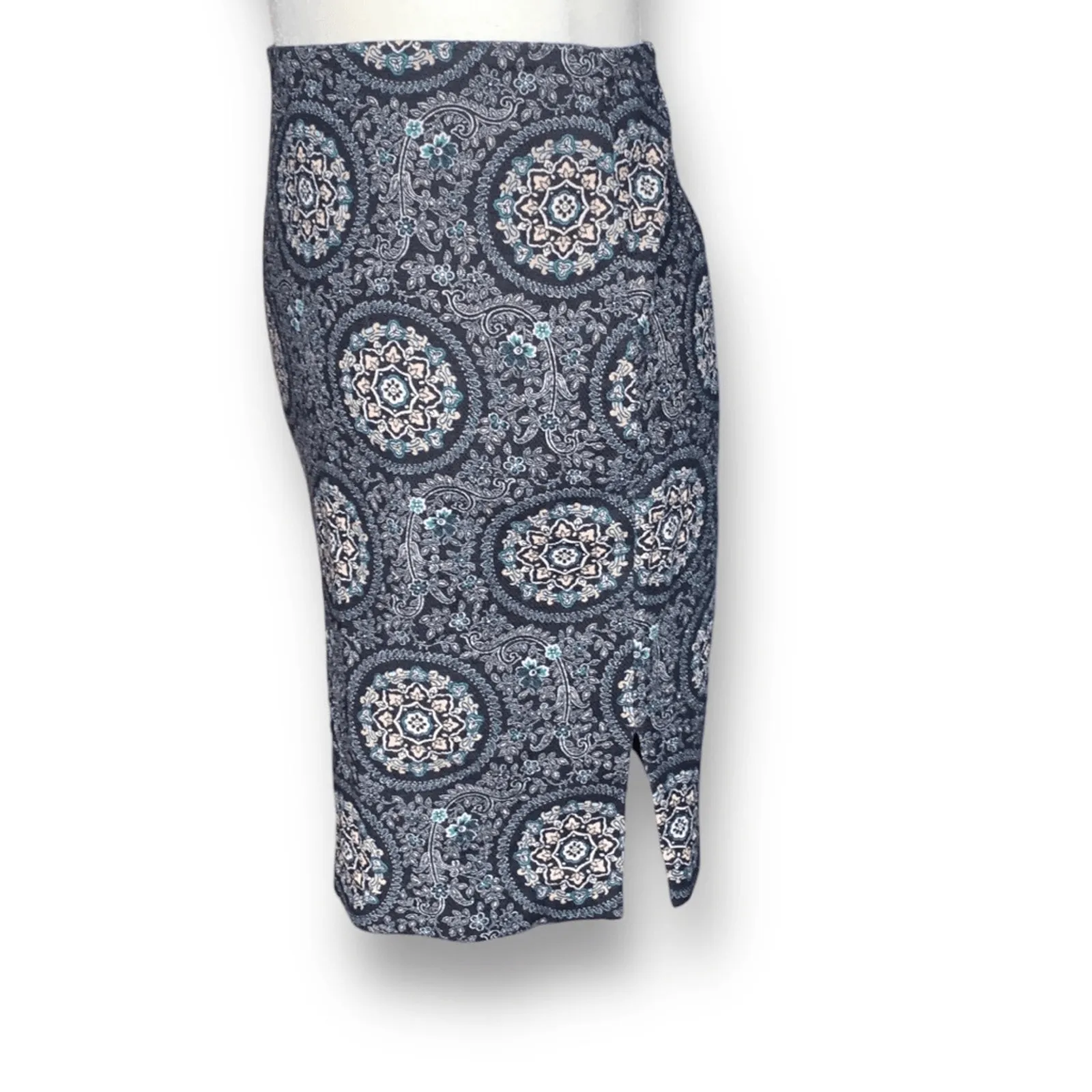 Loft Outlet Skirt Navy Blue Floral Geometric Print Pencil Petite Size 2 Classic - Image 2