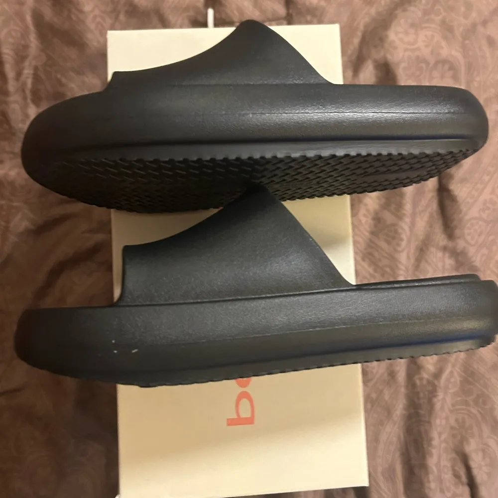 J slides sandals - Image 3