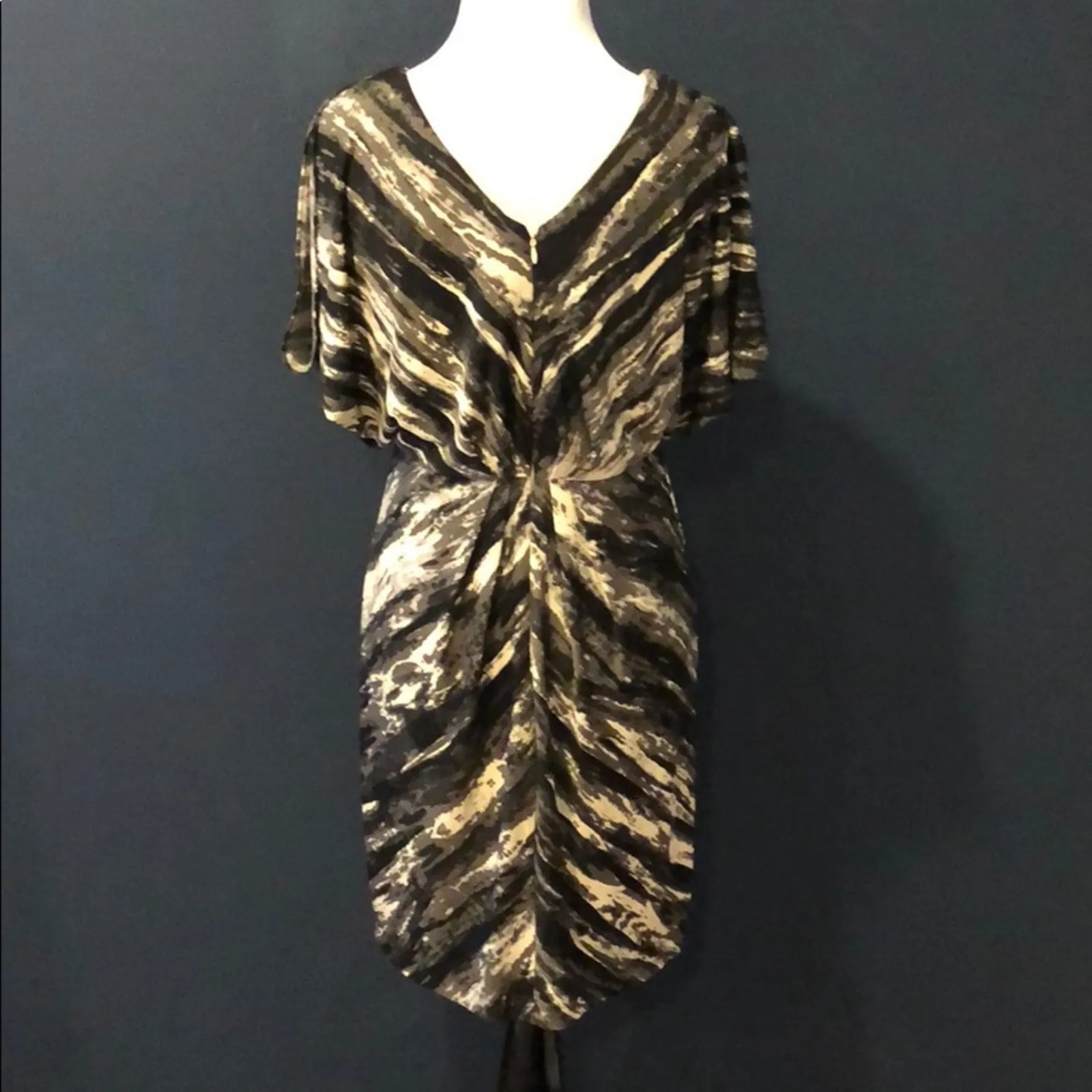 Suzi Chin Dress Dolman Sleeve Black Size 6P - Image 3