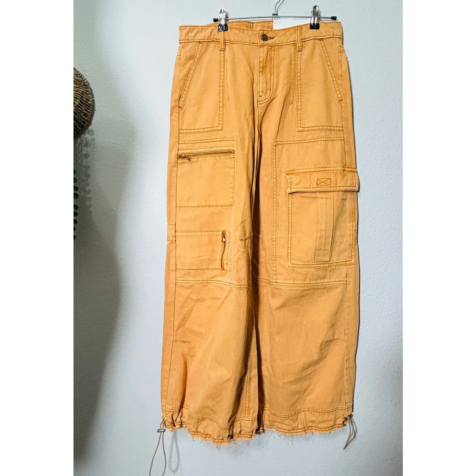 NEW BDG Extreme Wide-Leg Utility Jean Baggy Drawstring Mustard Yellow Sz 28 - Image 3