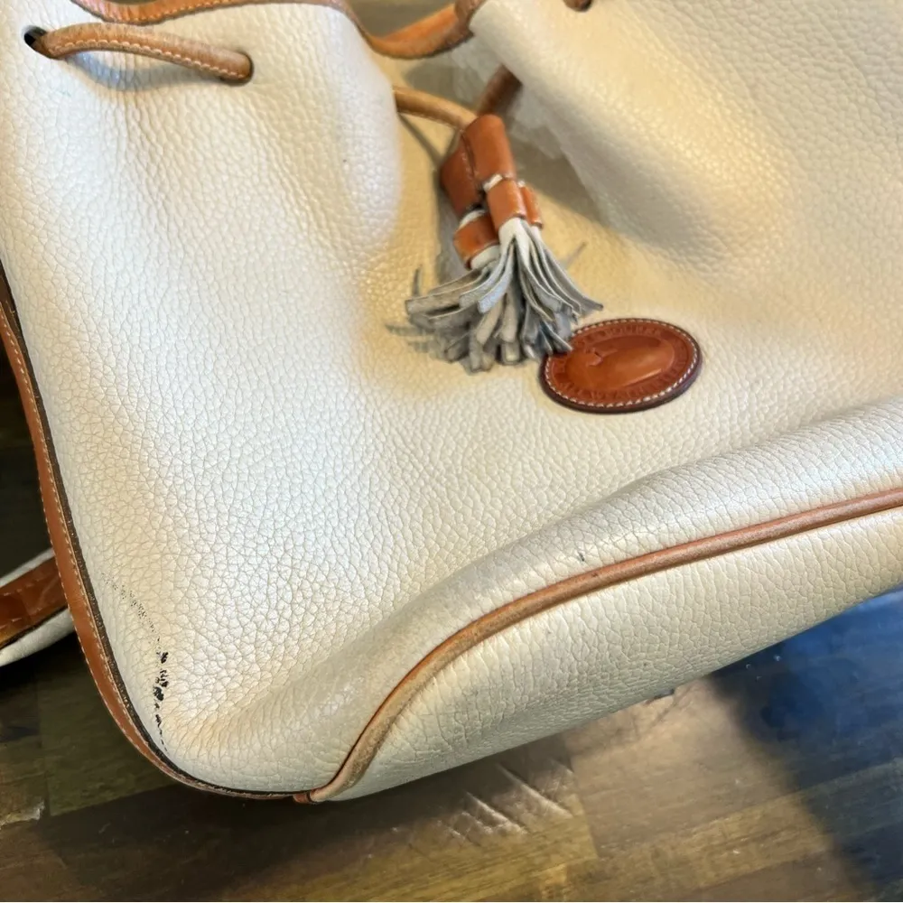 Dooney & Bourke Vintage Bucket Drawstring Hobo Shoulder Bag All Leather Logo - Image 16