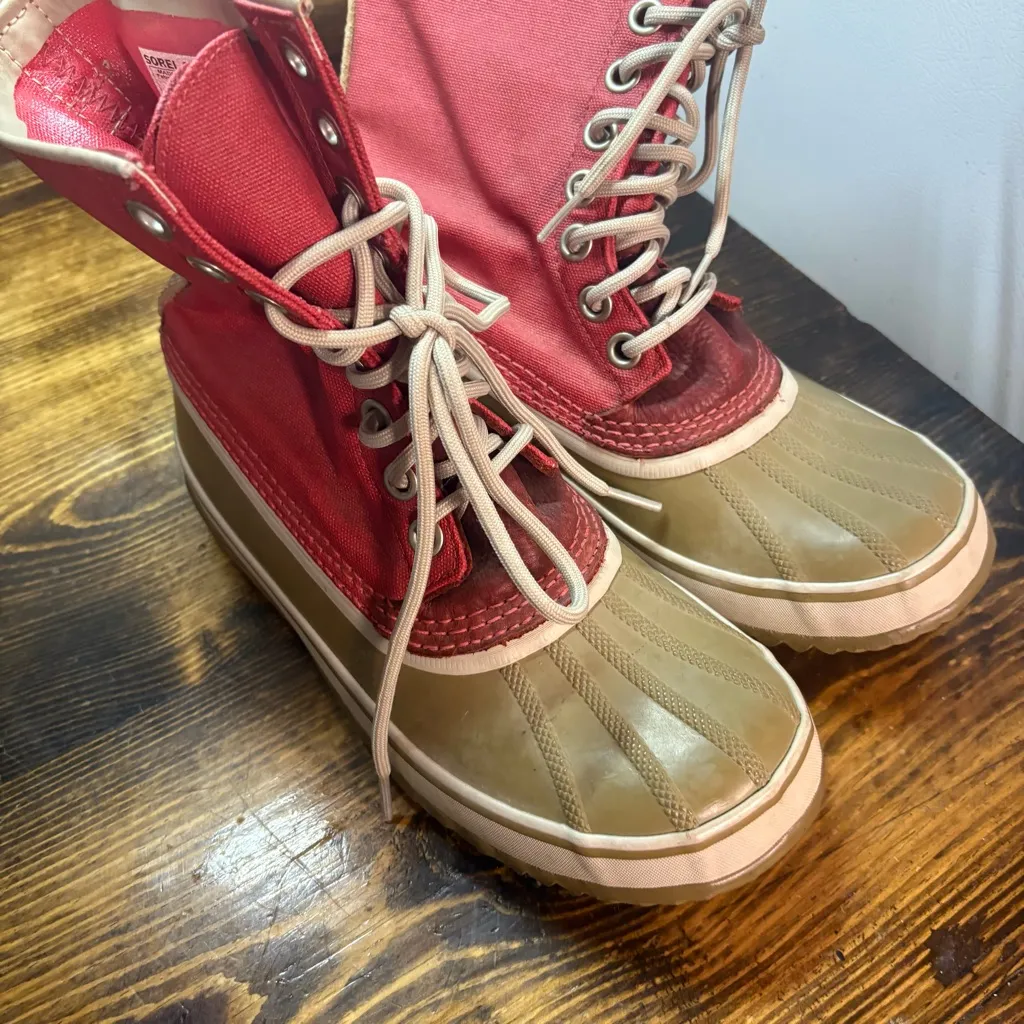 Sorel Red Boots Size 9 - Image 3