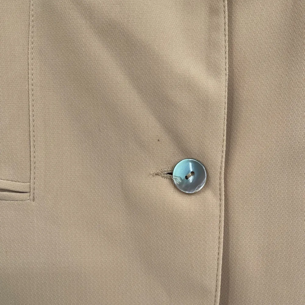 Harve Bernard yellow blazer and skirt set size 12 Nwt - Image 4