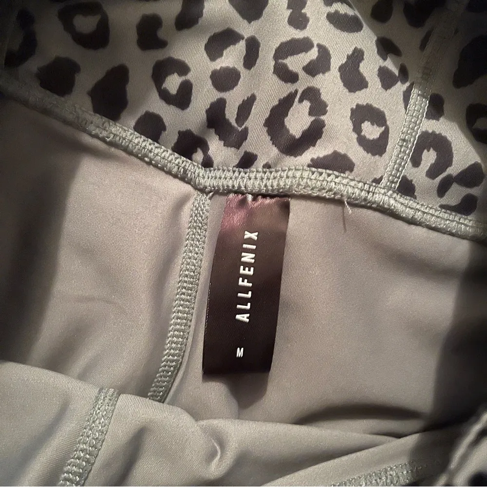 AllFenix Leopard Print Grey Black Leggings size medium - Image 3