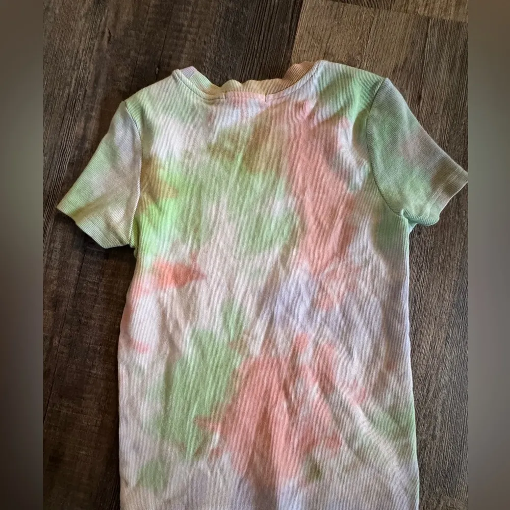 Women’s Forever 21 Ribbed Green Orange Tie Dye T-Shirt Top cropped Shirt… - Image 4