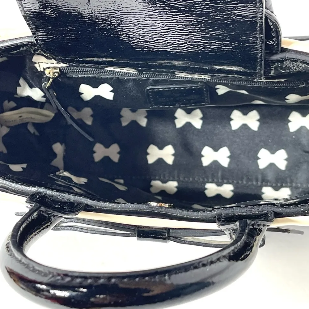 Kate Spade ♠️ Chelsea Park Gigi Patent Striped Tote - Image 7