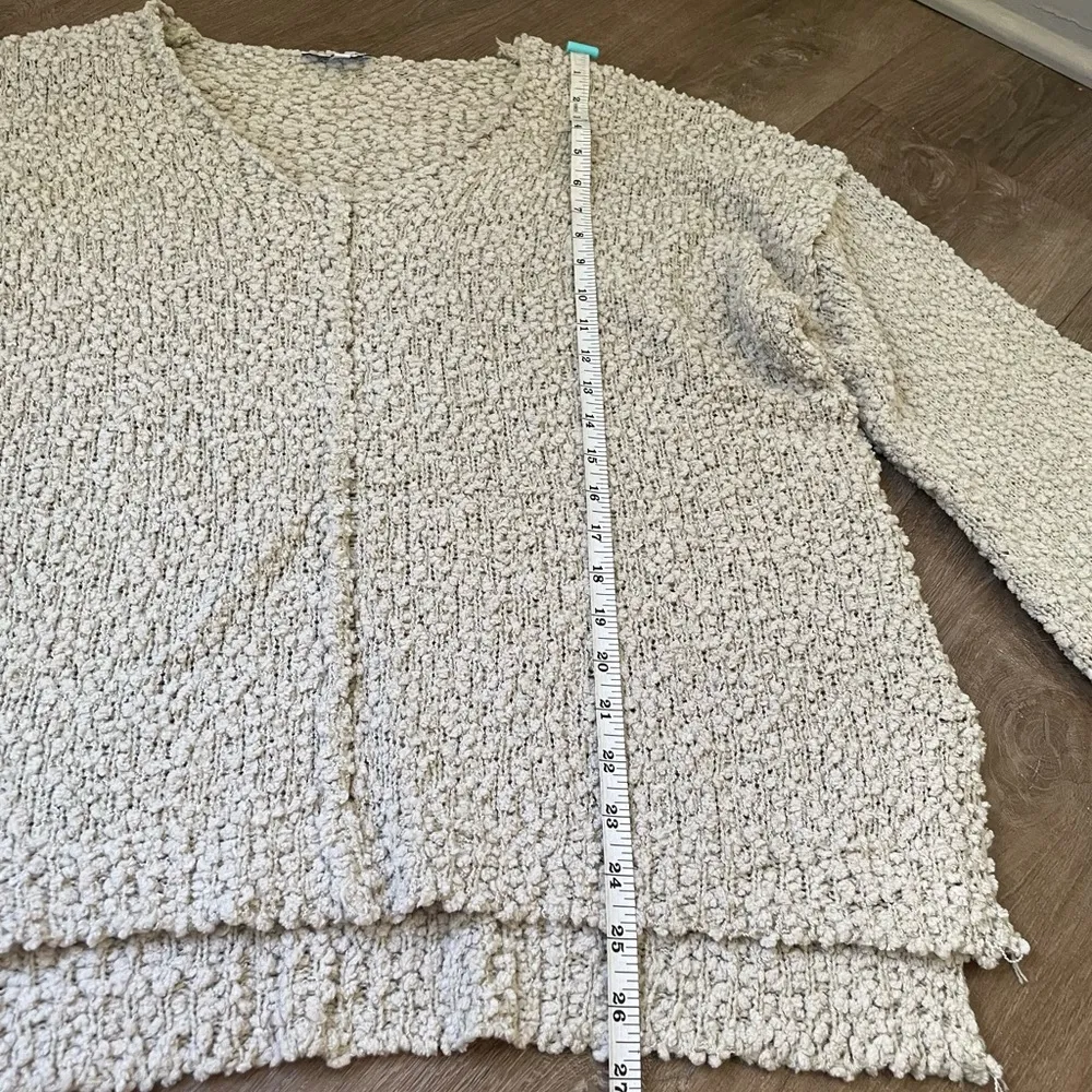 White Birch V-neck Fuzzy Ivory Sweater ~ Bell Sleeves ~ Women’s Sz M - Image 10