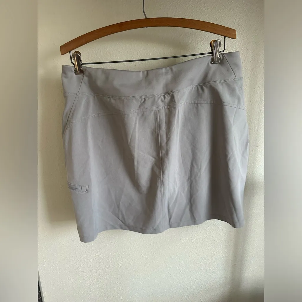 ORVIS Light Gray Tennis skirt. - Image 2