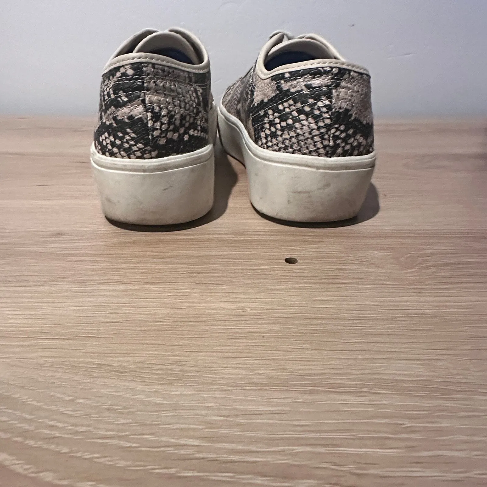 Torrid Snakeskin‎ Print Lace Up Platform Sneaker Sz 7.5 Urban Streetwear Style - Image 14