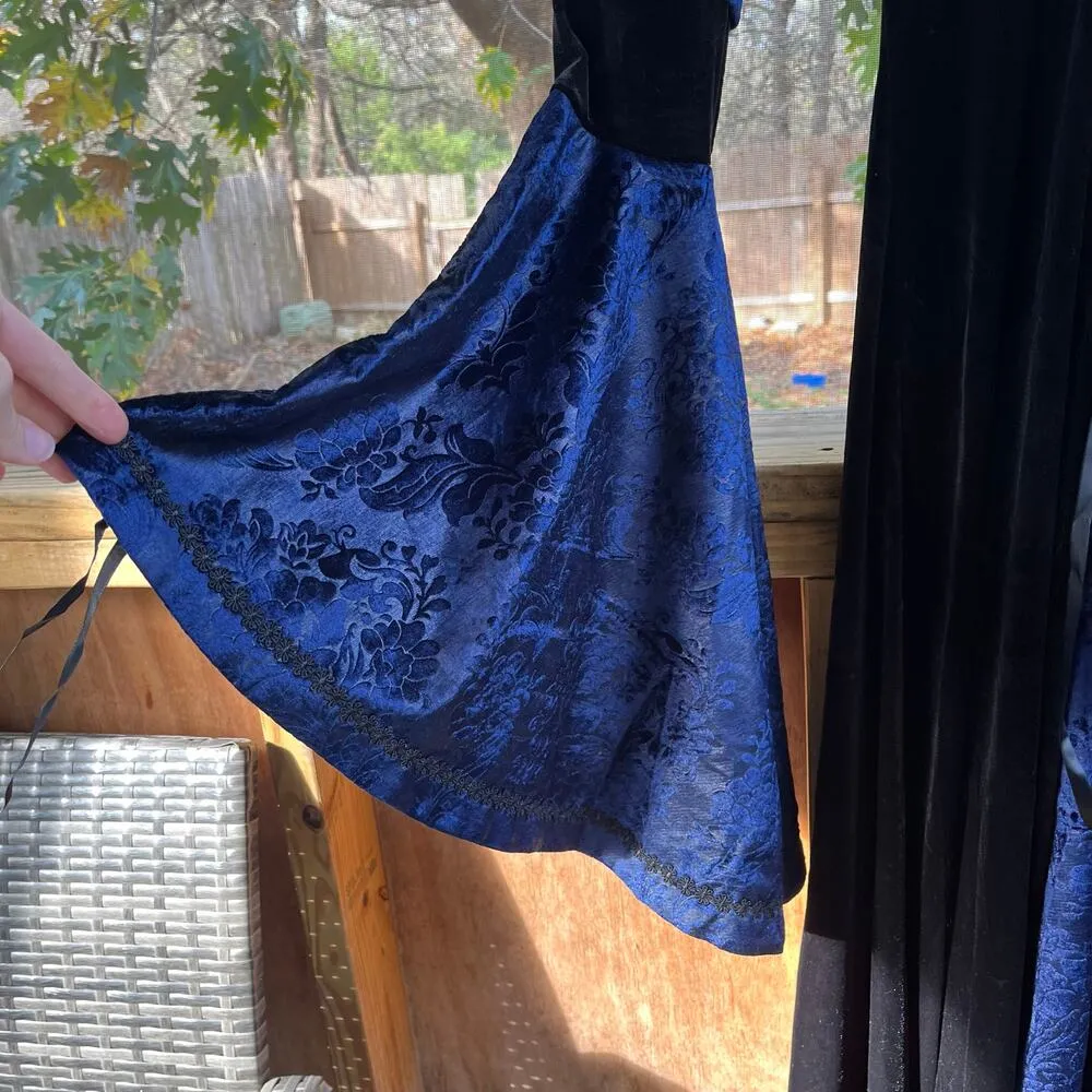 Victorian Choice Women's Black And Blue Velvet Medieval Dress Size L Size L - Image 10