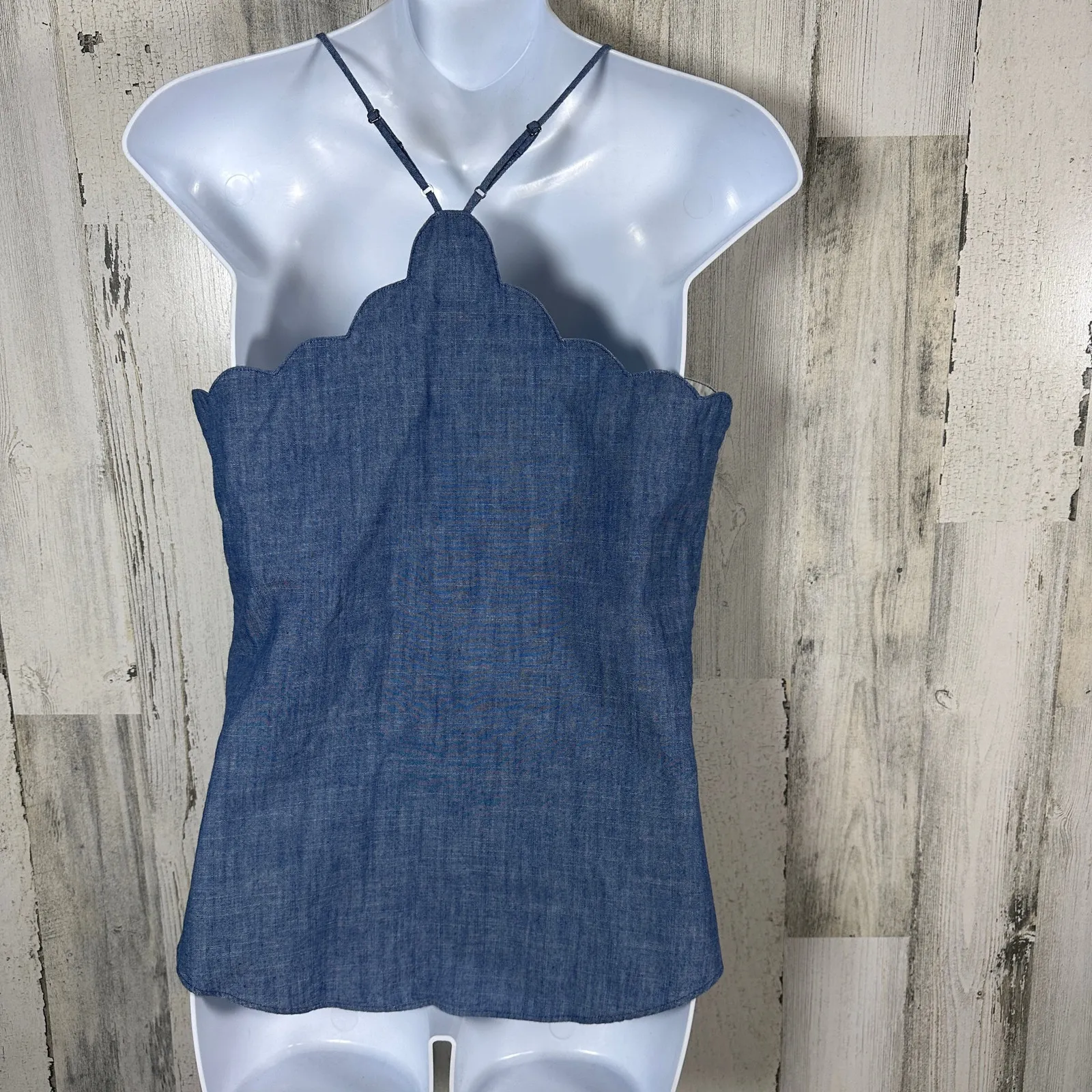 J.Crew Chambray Scalloped Tank Top 0 NWT | MSRP $60 | Summer, Preppy, Chic Blue Size 00 - Image 2