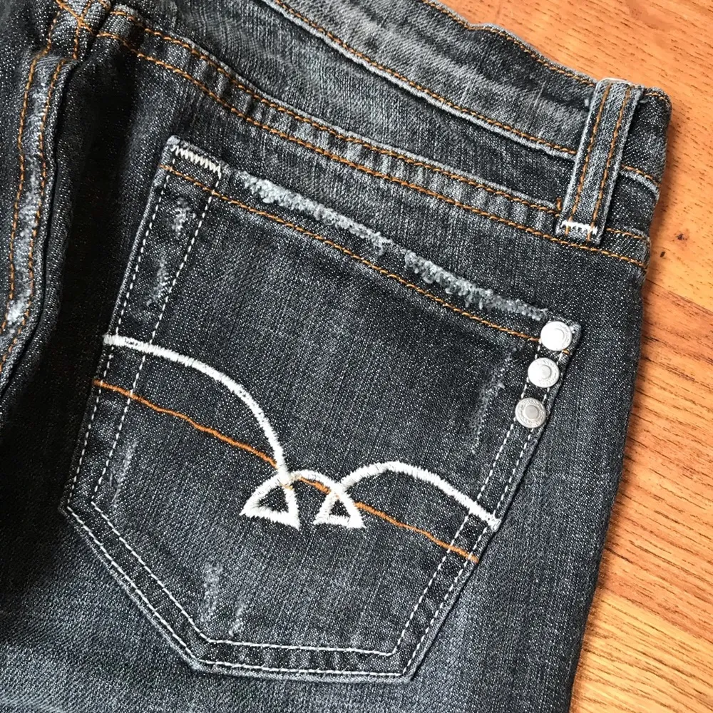 🌷Miss Me Faded Black Angelina Jeans Size 26 - Image 3