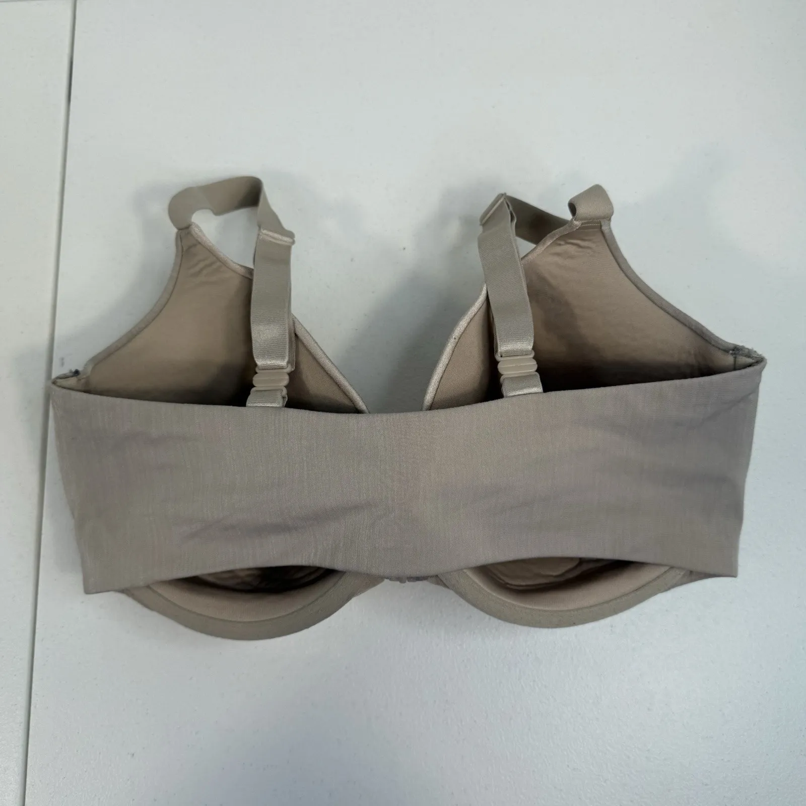 Vanity Fair 38DD 75339 Illumination Front Close Lined T Shirt Bra Underwire Tan - Image 5