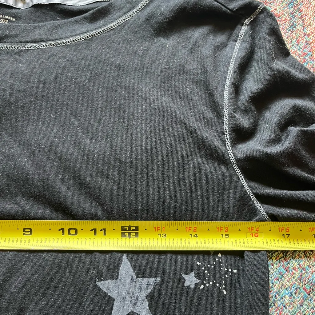 Faded Glory Black Long Sleeve Tee with Star Graphic Design SZ S 4-6 Crew Casual - Image 9