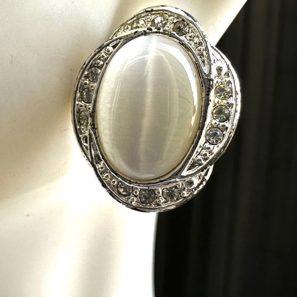 Roman white moon glow post earrings Silver - Image 2