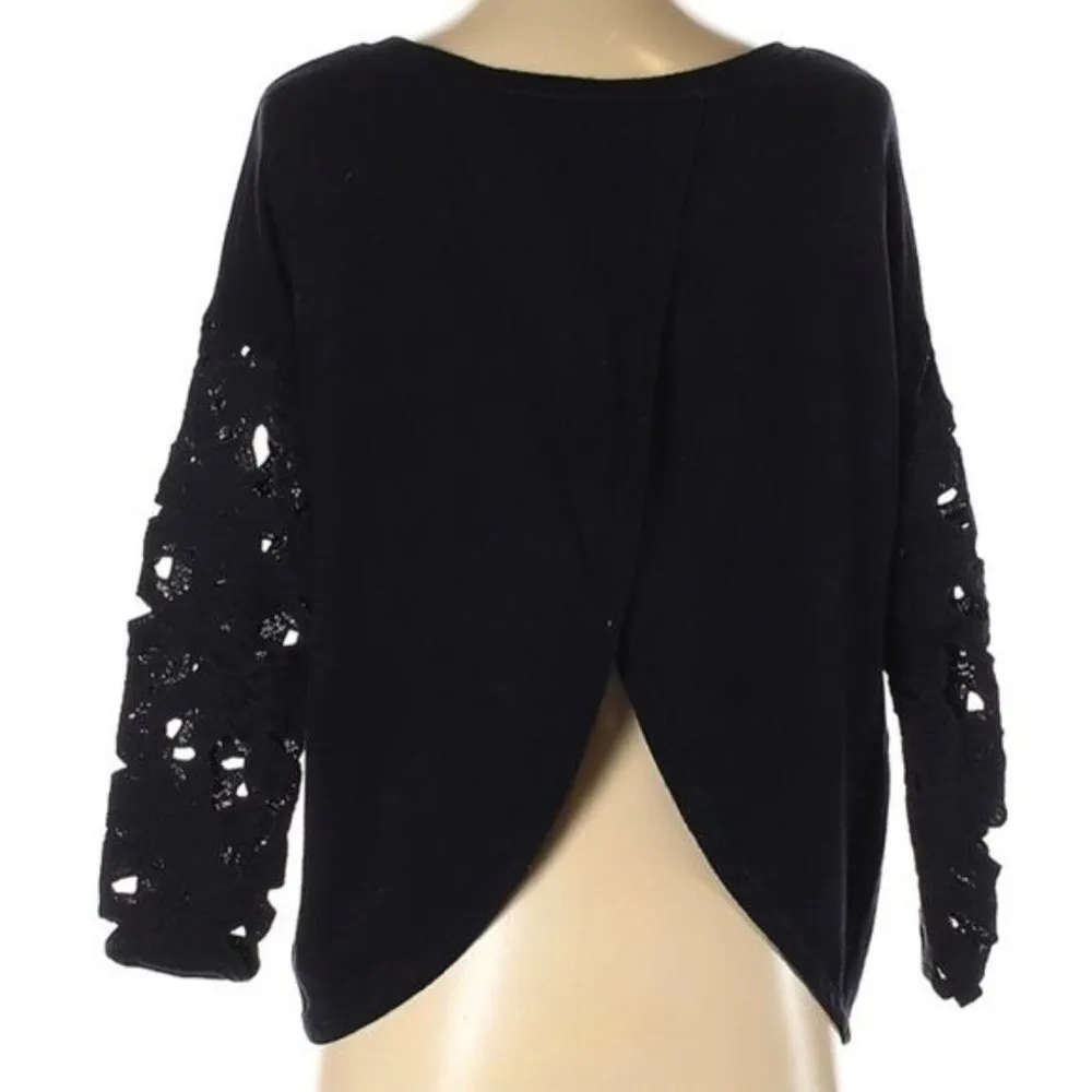American Eagle Black Sweater - Image 3