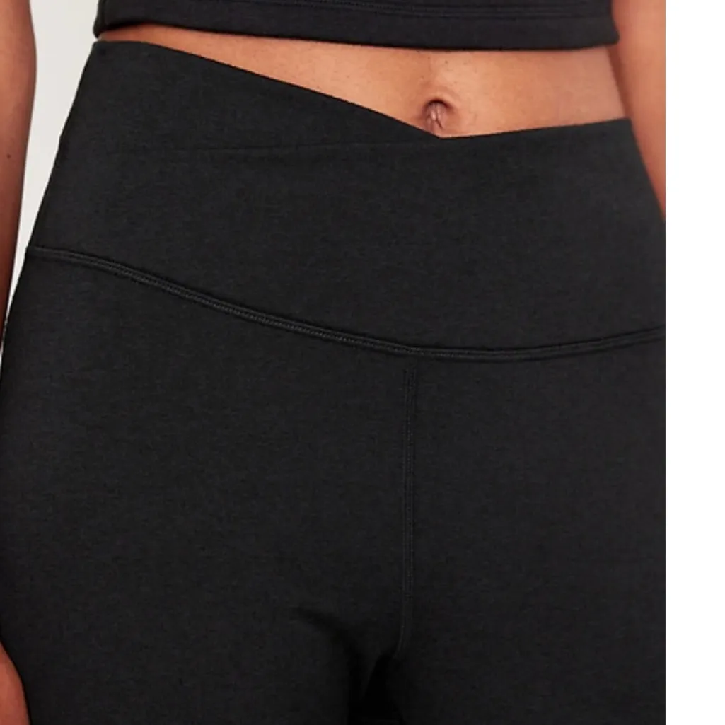 Old Navy Black Cloudy Comfy Extra High Rise Leggings - Image 5