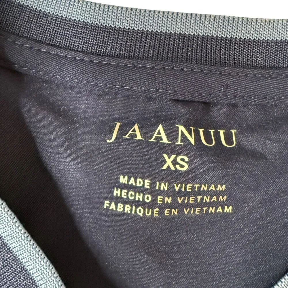 JAANUU Women's 2-Pocket Scrub Top Navy NWOT‎ Sz XS - Image 5