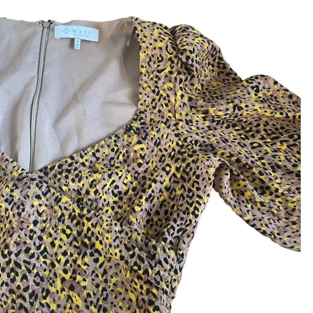 Wayf leopard midi dress Small B - Image 4