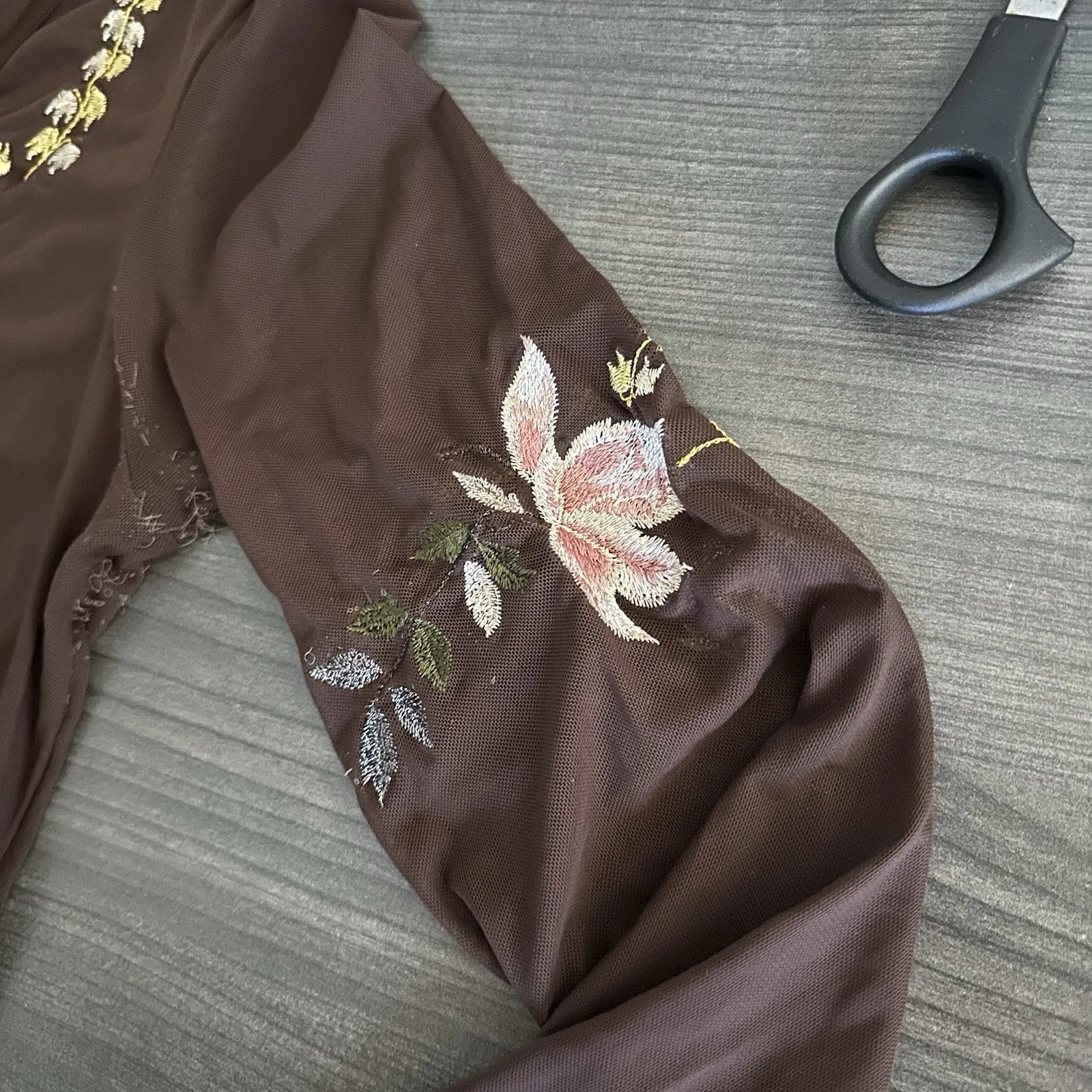 Vintage 90s Y2K Dainty Fairy Mesh Top Brown Embroidered Flowers Long Sleeve M*** - Image 5
