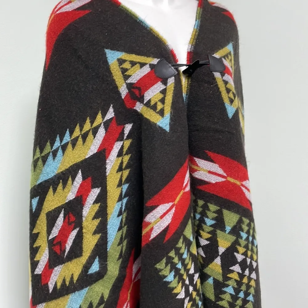 Yellowstone Native American Aztec Tribal Print Fringed Faux Cashmere Cape w/Hood Red - Image 3