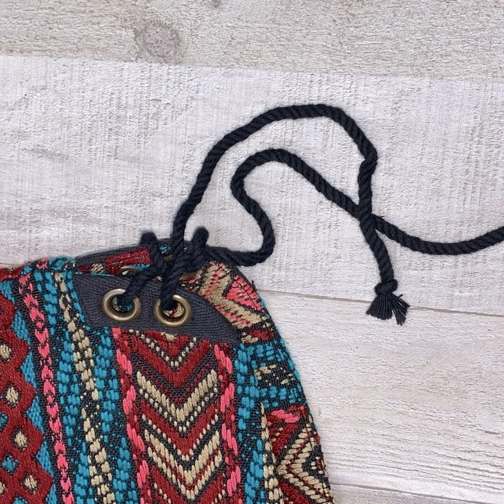 Ecote boho shorts size 4 - Image 3