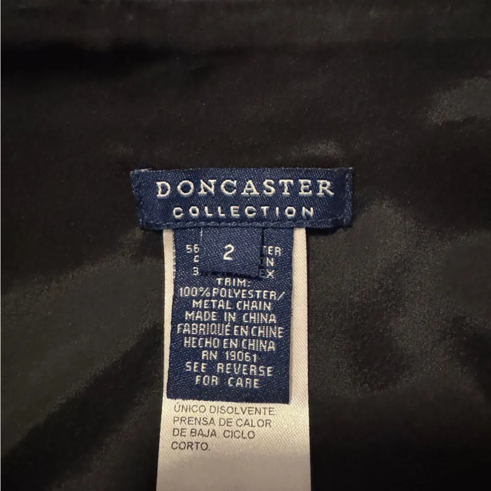 Doncaster Elegant Blue  and White Tweed Skirt - Image 3