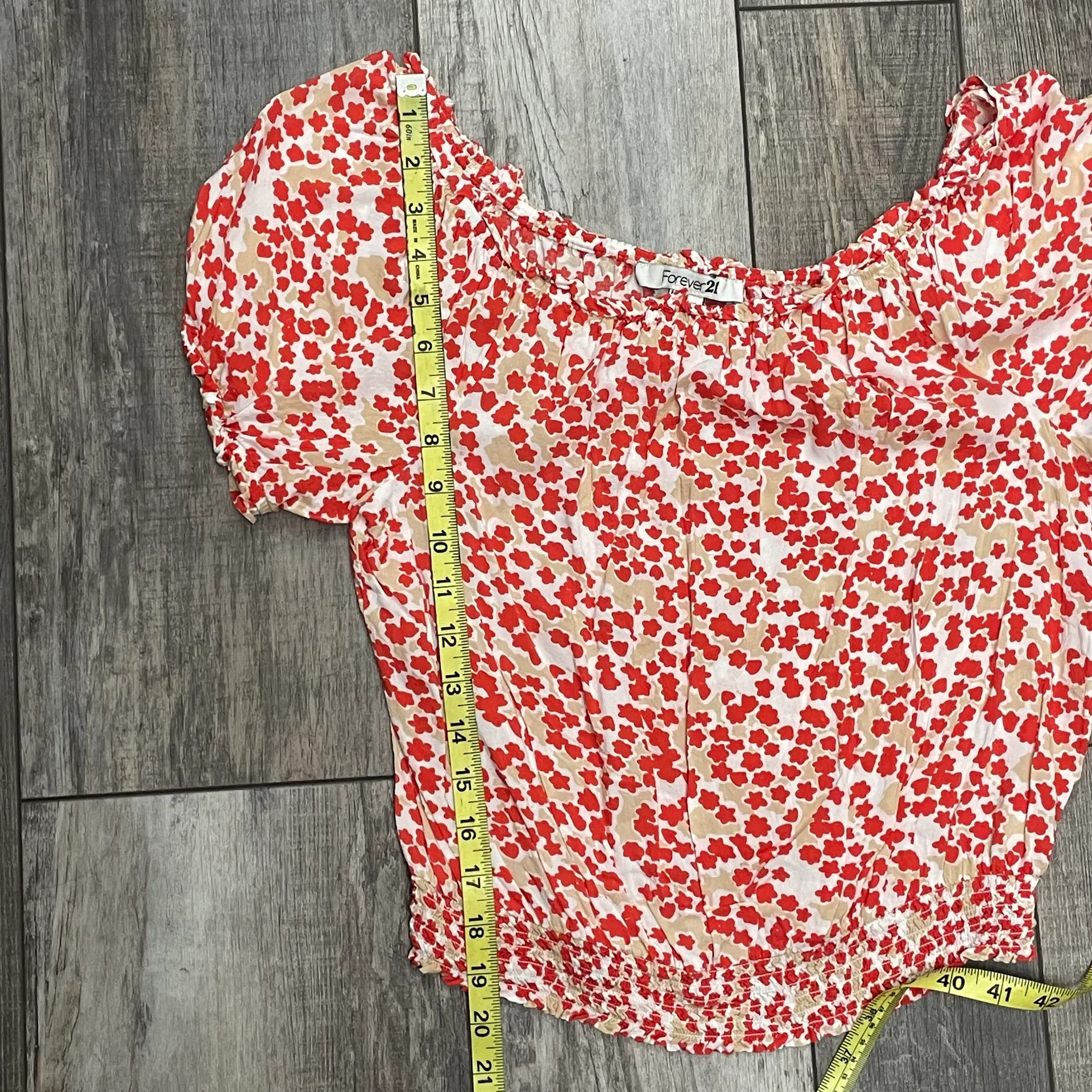 Floral Crop Top Orange cream and White Off Shoulder Size Medium - Image 10