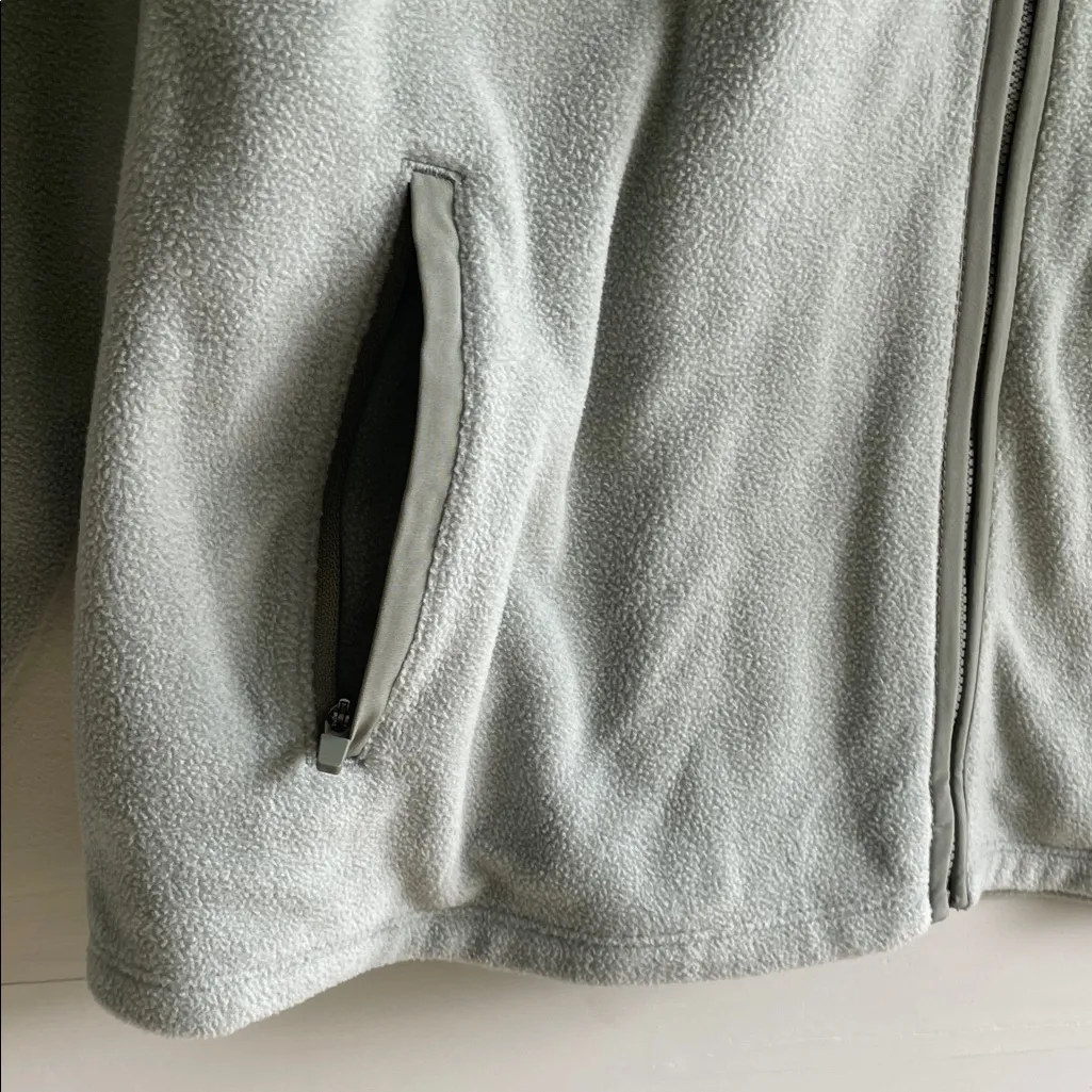 Eddie Bauer Unisex  Gray Fleece Sweater - Image 5