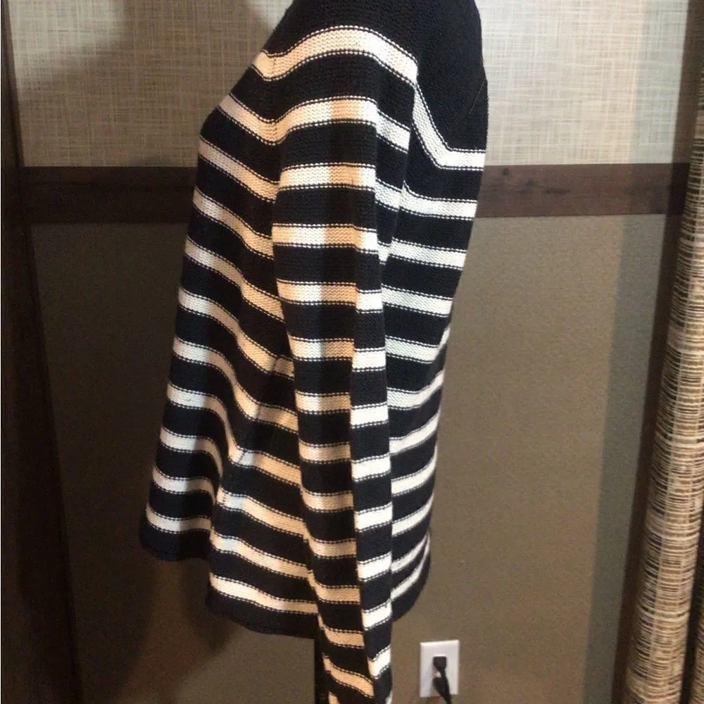 Old Navy White and Black Striped Sweater Large - Image 11