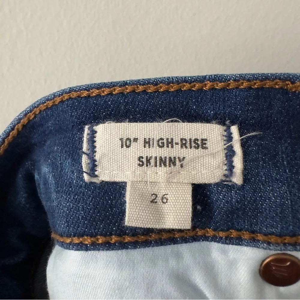 Madewell 10” High-Rise Skinny Jeans Button Fly Distressed denim casual dark Wash - Image 11