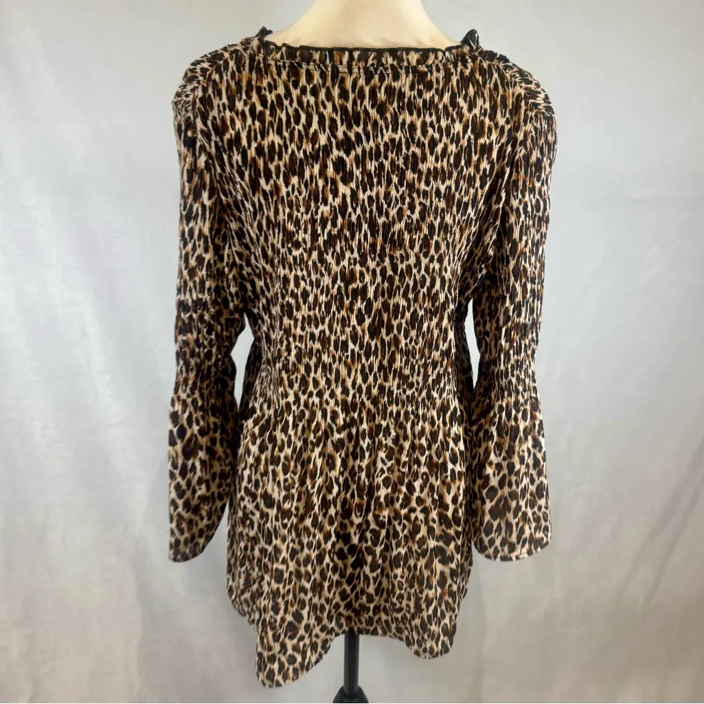 Chloe + Renee leopard animal print long sleeves babydoll top size large Tan - Image 4