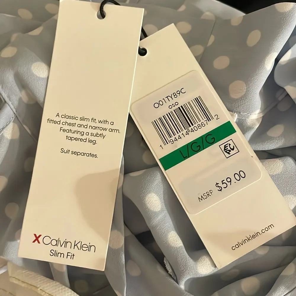 NWT Calvin Klein Sleeveless Blouse - Image 3