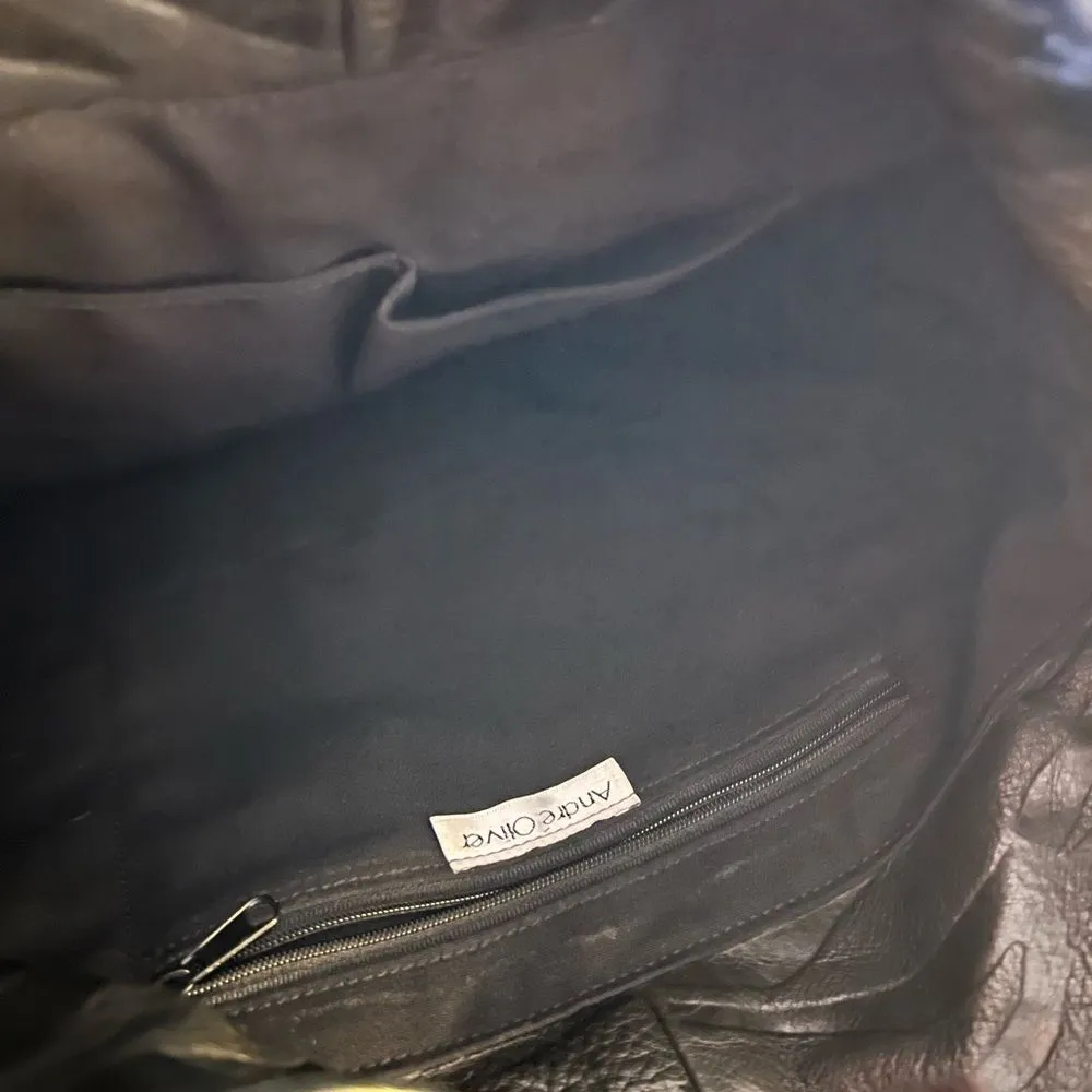 Andre Oliver designer shoulder bag with gorgeous gold chrome hardware Black - Image 8